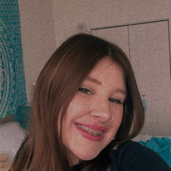 Meet your Posher, Alex - Picture 1 of 1